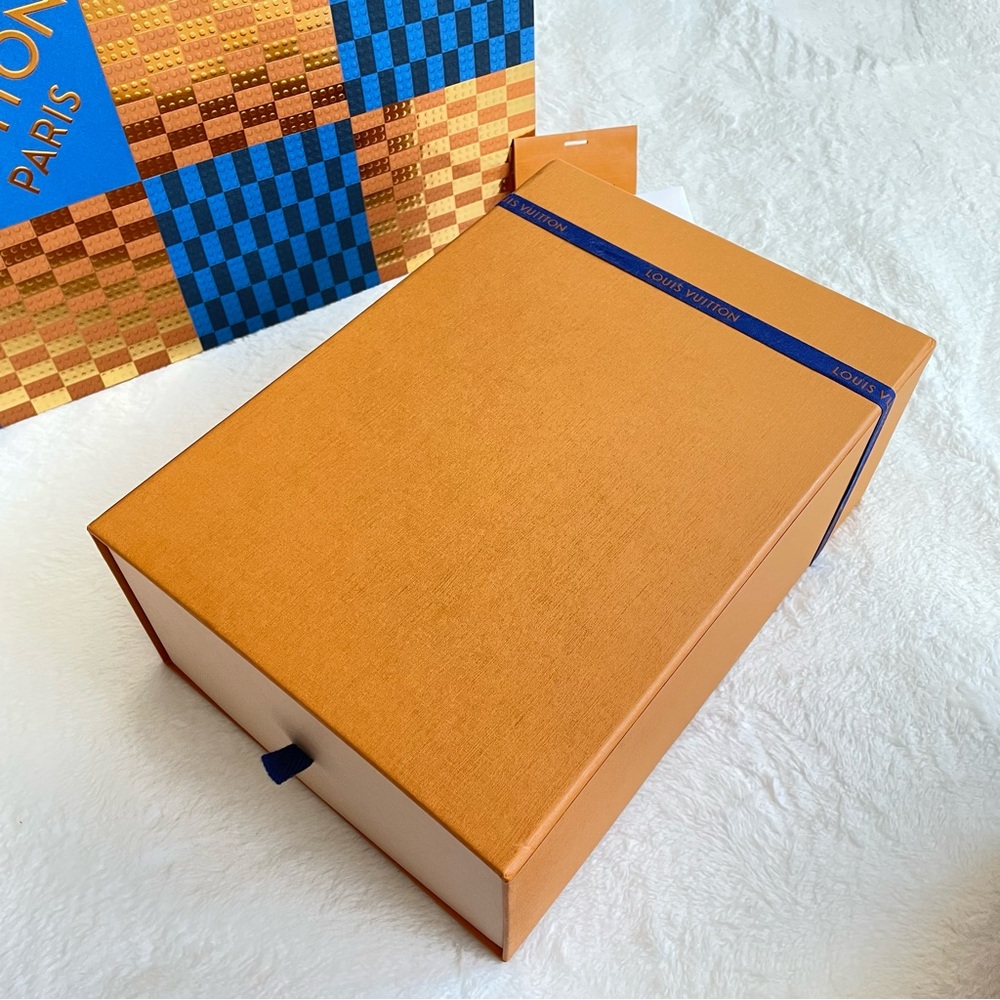 Louis Vuitton Gift Wrapping Bundle Empty Large Box + Ribbon + Shopping Bag NEW - Picture 3 of 7